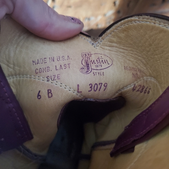 Vibrant Purple Justin Cowboy boots - Picture 5 of 6